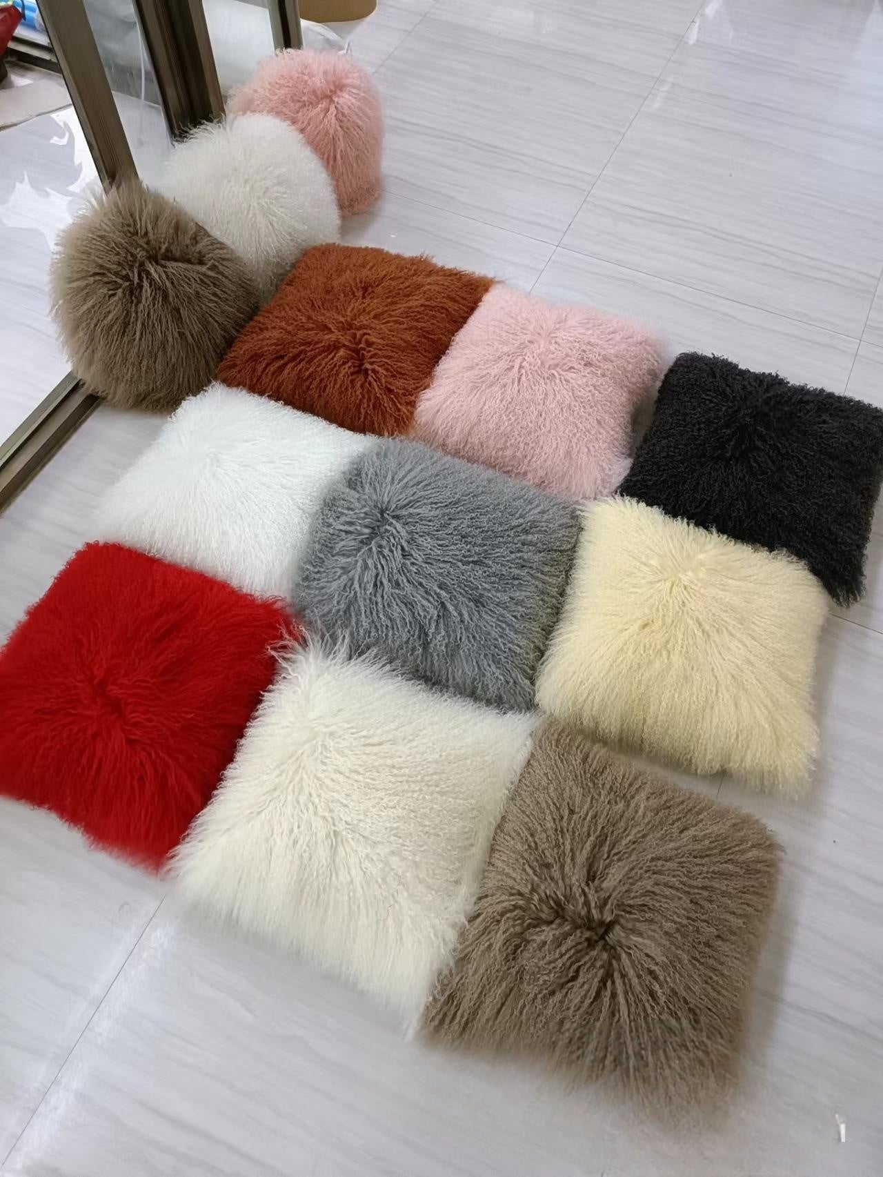 High-grade Fur Beach Wool Pillow